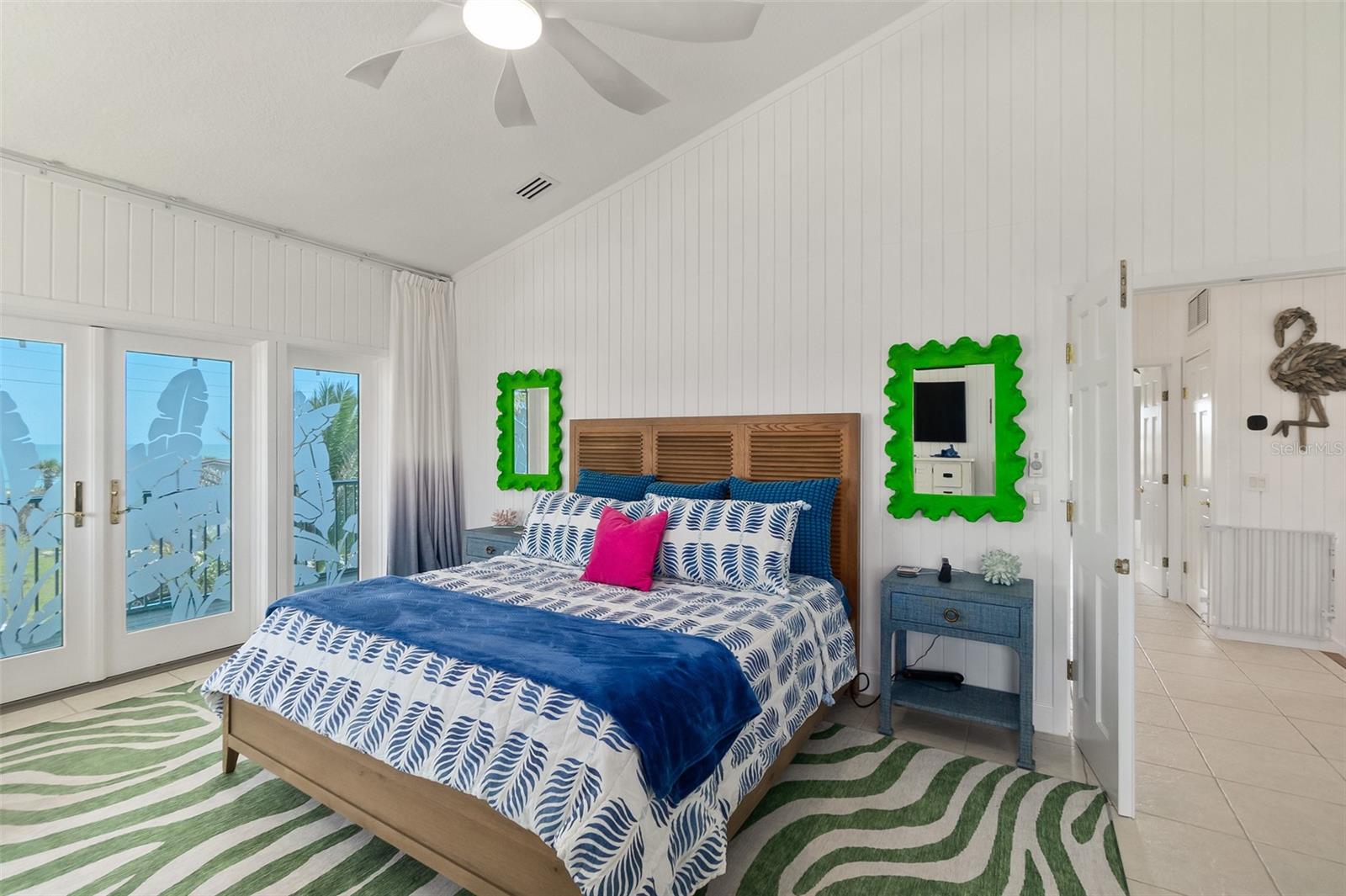 DOLPHIN COVE - Residential
