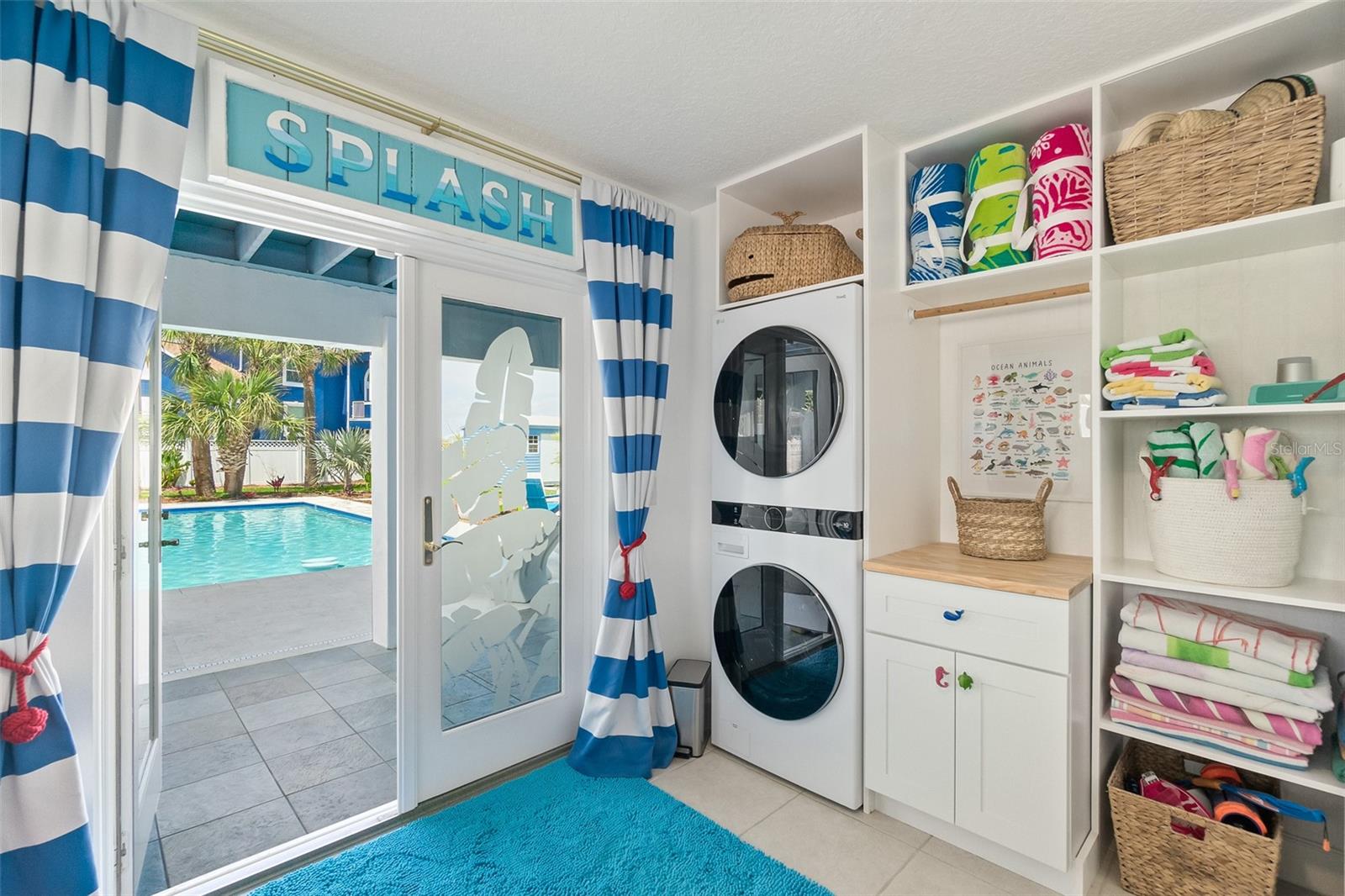 DOLPHIN COVE - Residential
