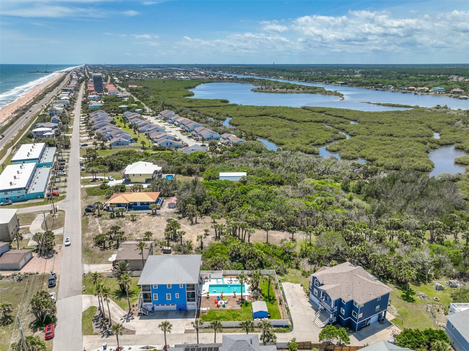 DOLPHIN COVE - Residential