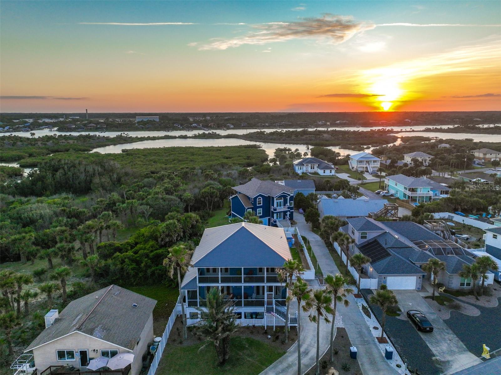 DOLPHIN COVE - Residential