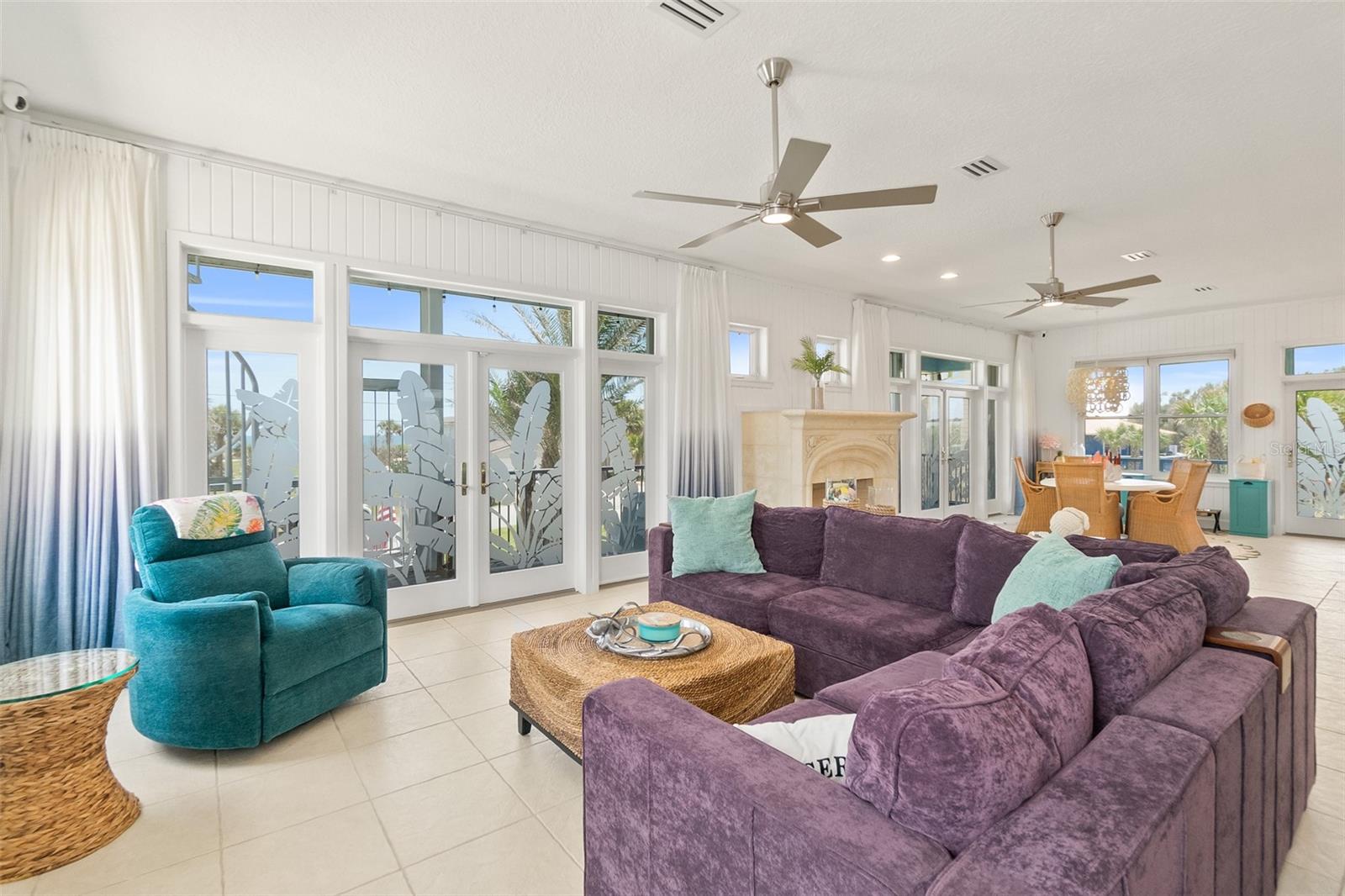 DOLPHIN COVE - Residential