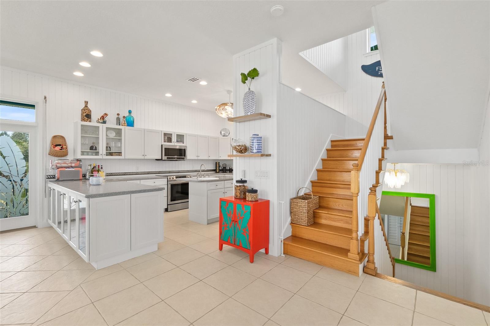 DOLPHIN COVE - Residential