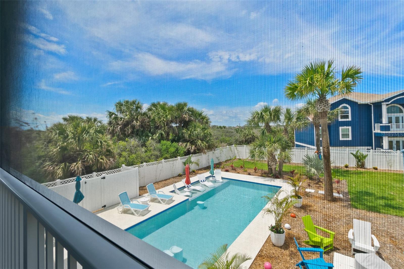 DOLPHIN COVE - Residential