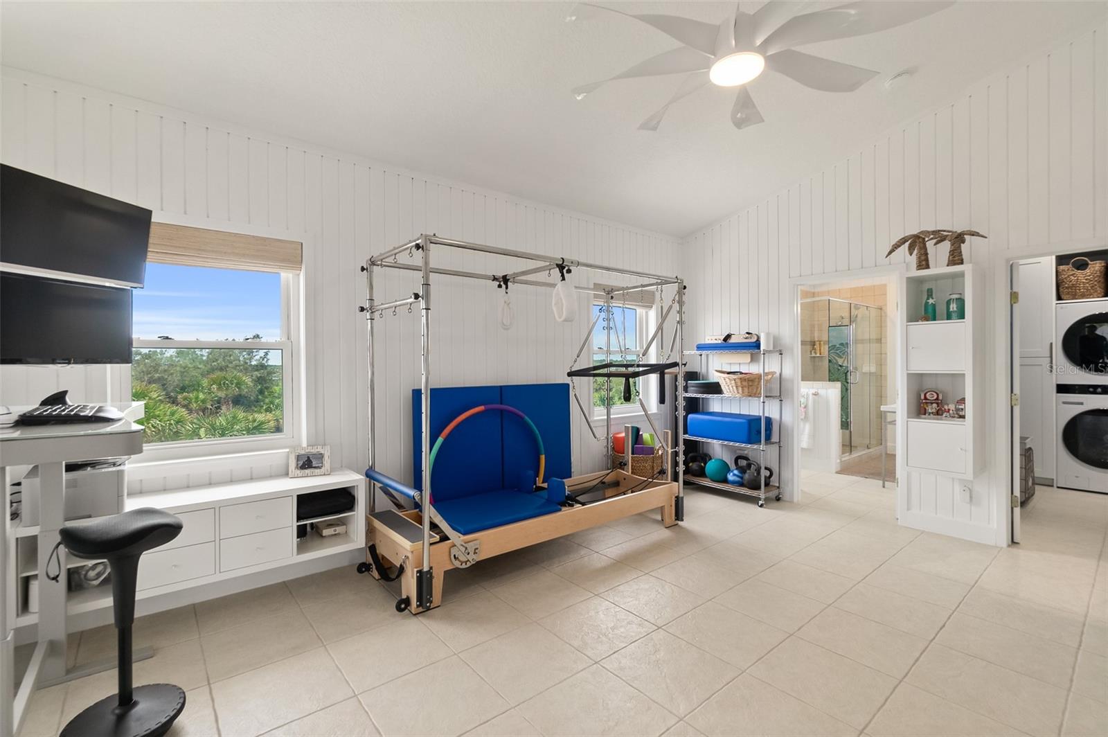 DOLPHIN COVE - Residential