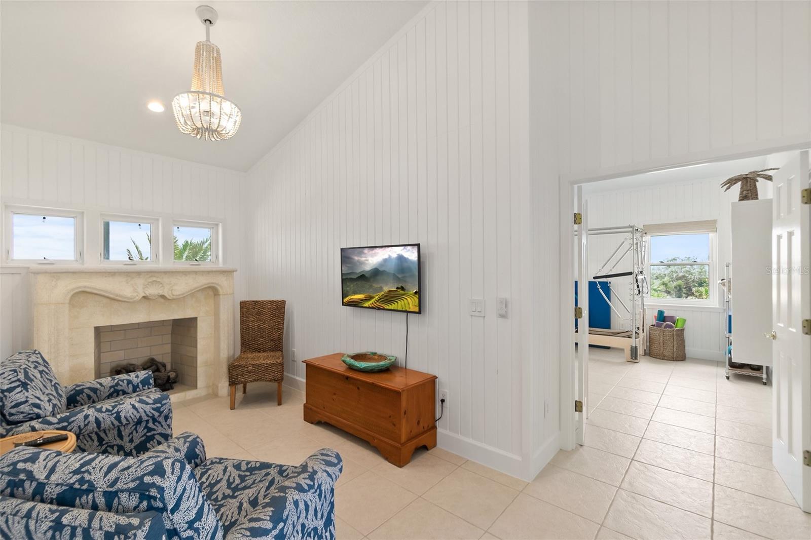 DOLPHIN COVE - Residential