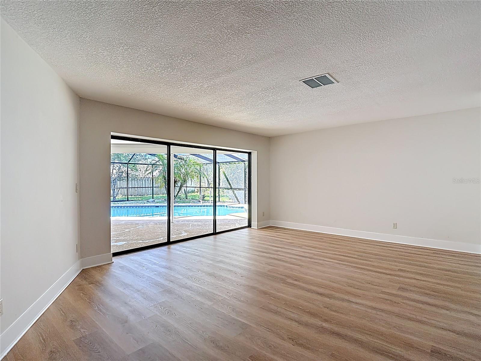 BRIARWICK - Residential