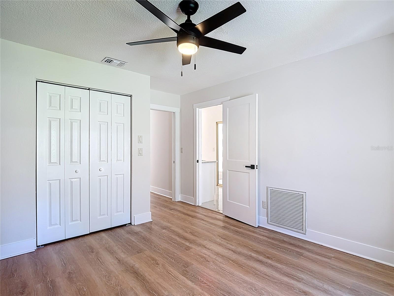 BRIARWICK - Residential