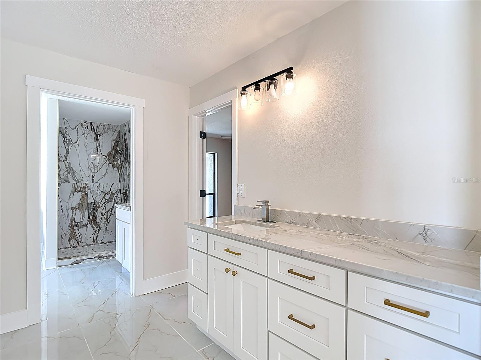 BRIARWICK - Residential