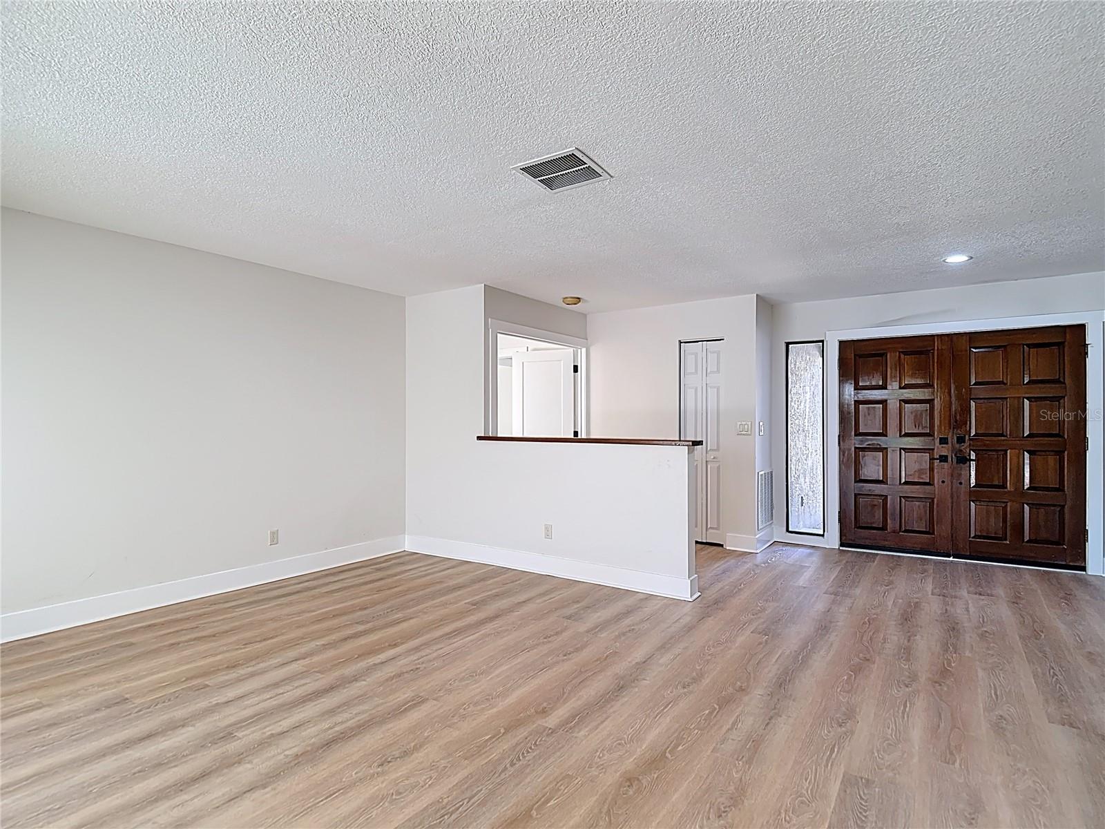 BRIARWICK - Residential