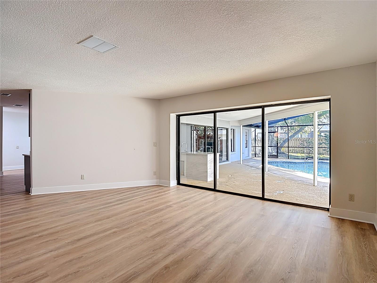 BRIARWICK - Residential