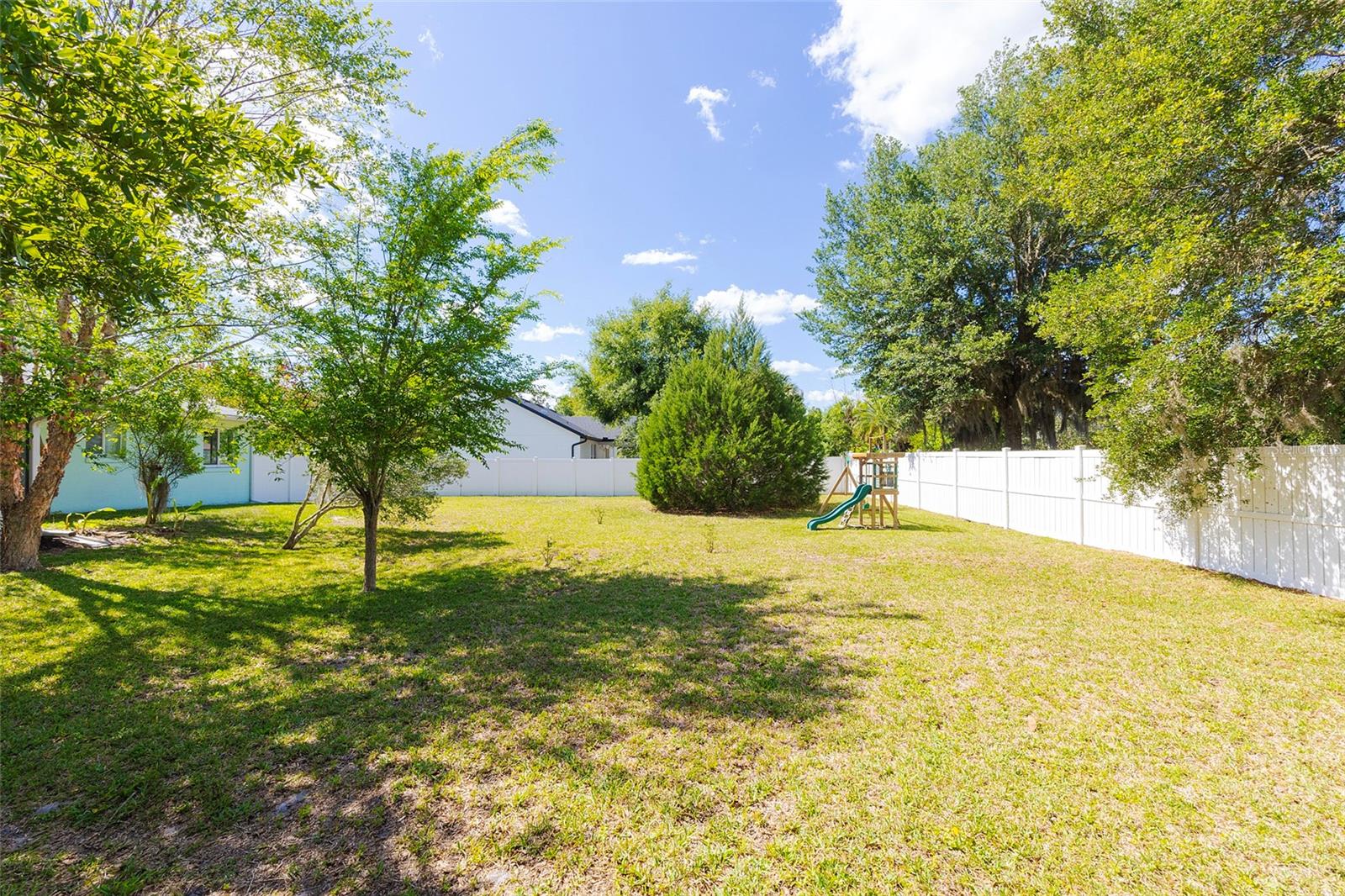 LAKE BERESFORD PALMS - Residential
