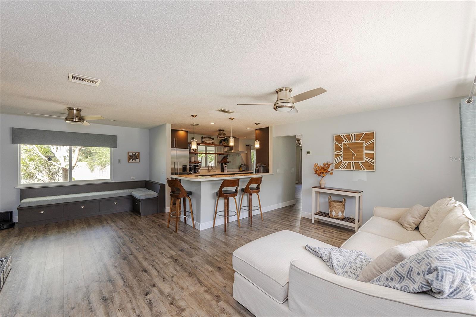 LAKE BERESFORD PALMS - Residential