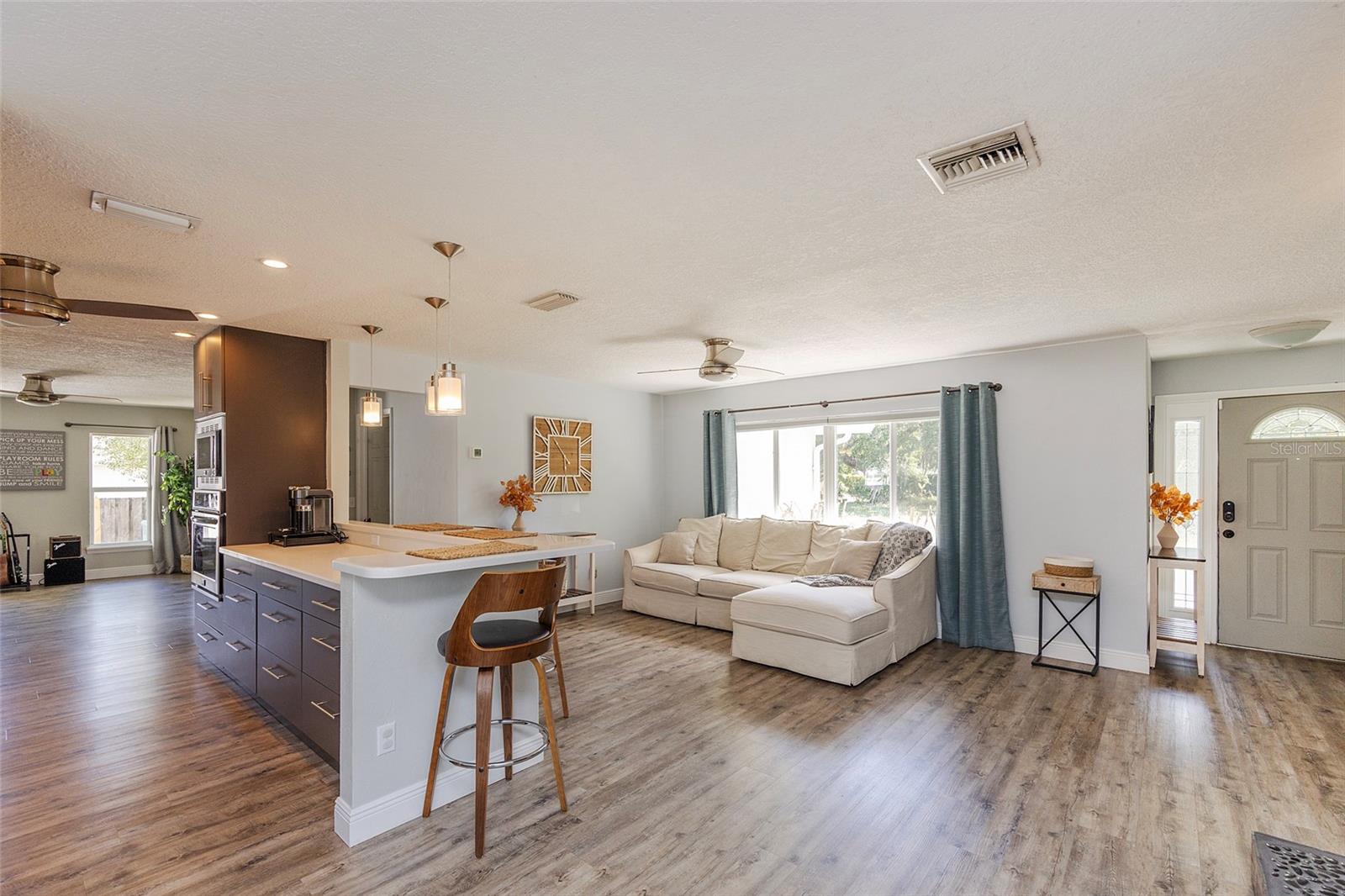 LAKE BERESFORD PALMS - Residential