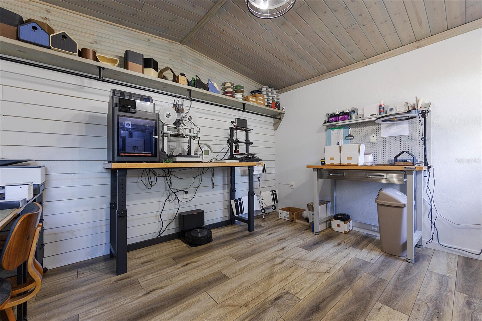 LAKE BERESFORD PALMS - Residential