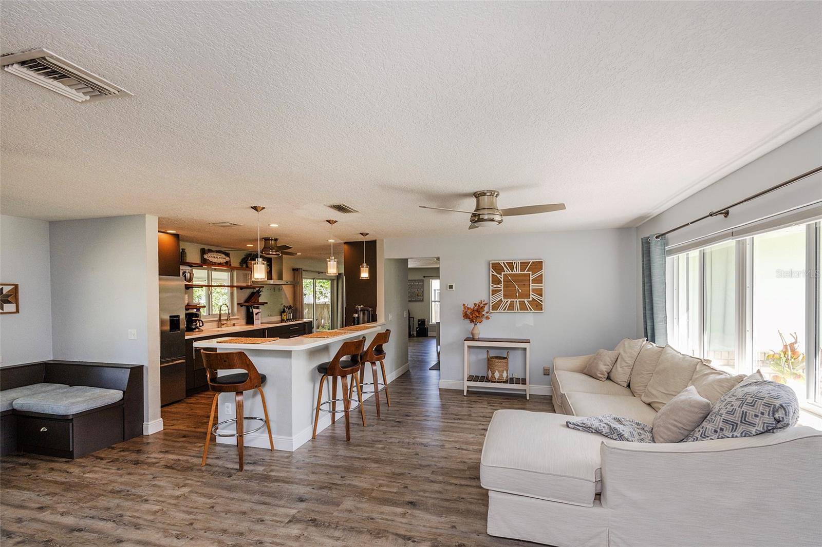 LAKE BERESFORD PALMS - Residential