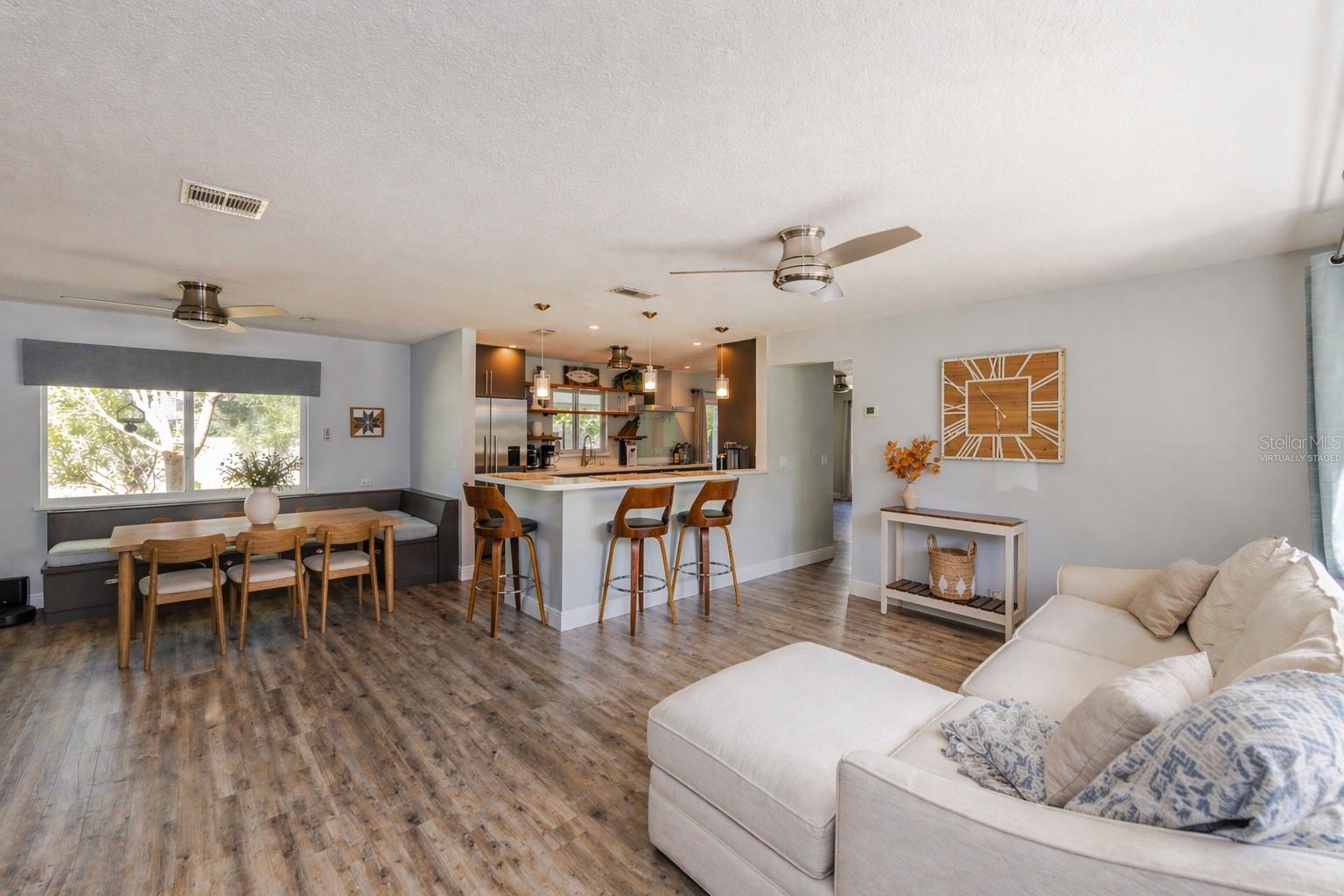 LAKE BERESFORD PALMS - Residential