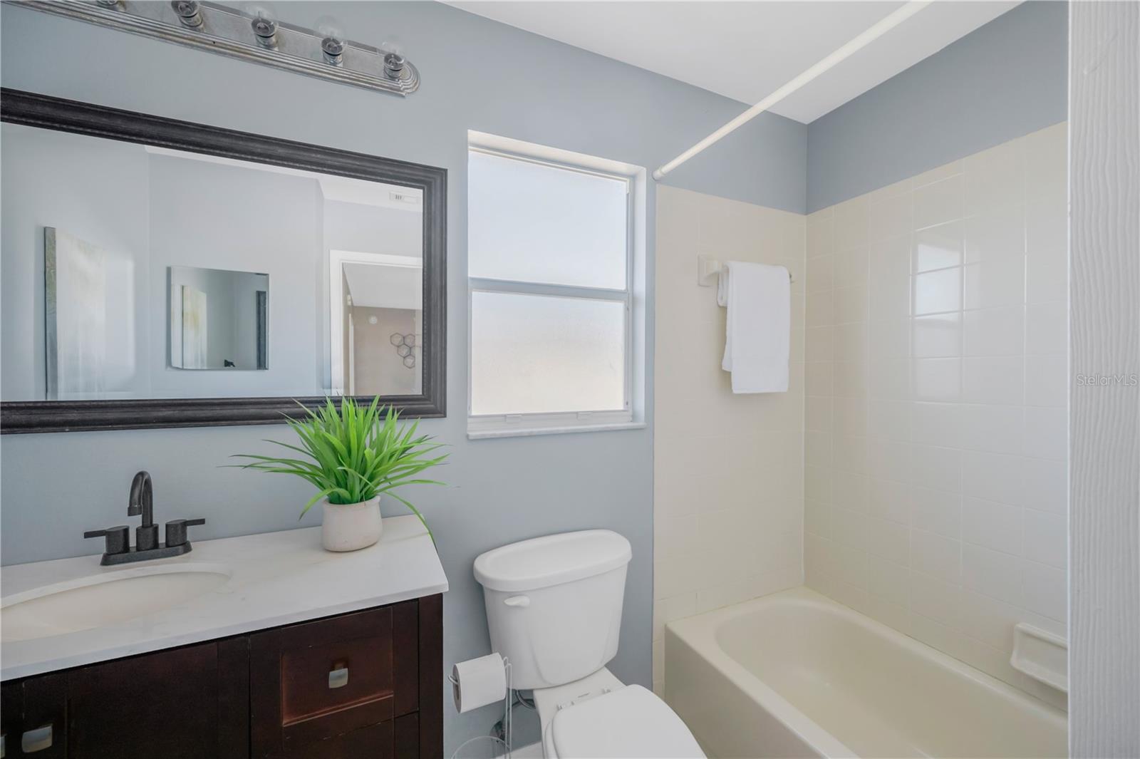 PROVIDENCE LAKES UNIT IV PH - Residential