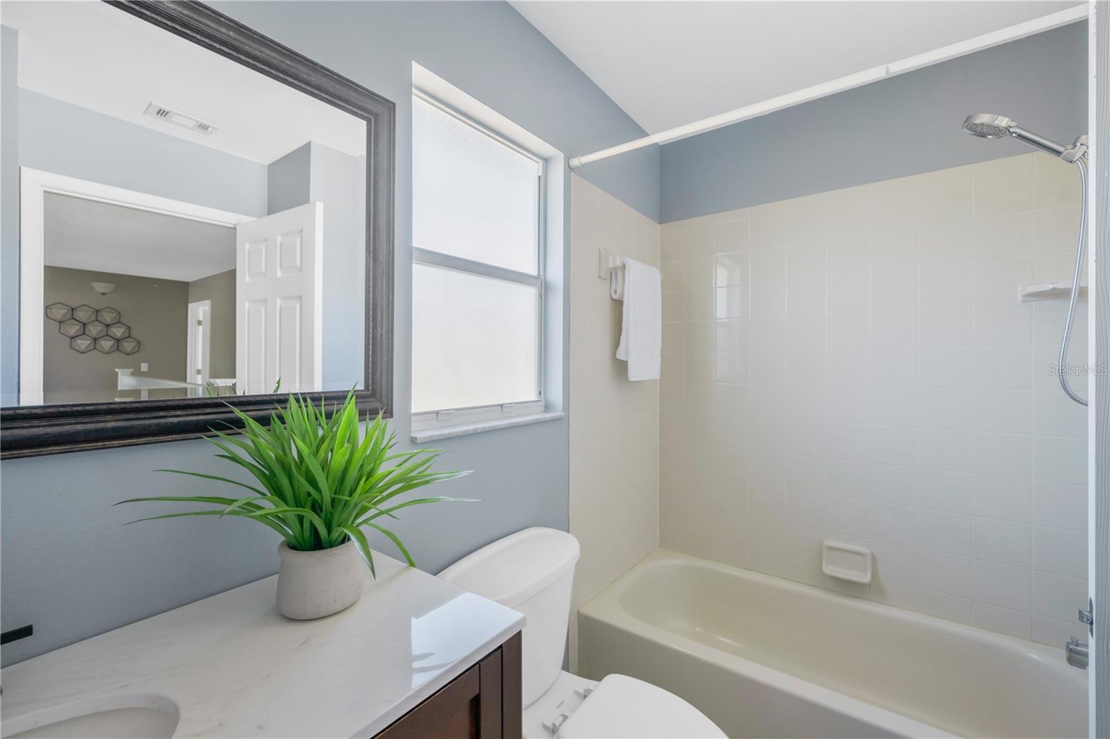 PROVIDENCE LAKES UNIT IV PH - Residential