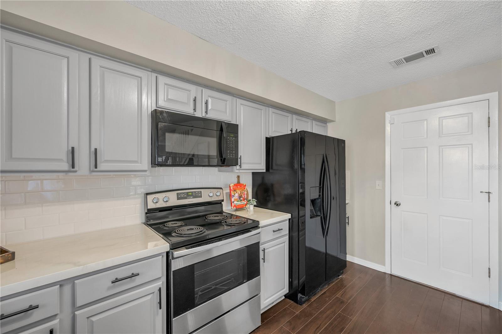 PROVIDENCE LAKES UNIT IV PH - Residential