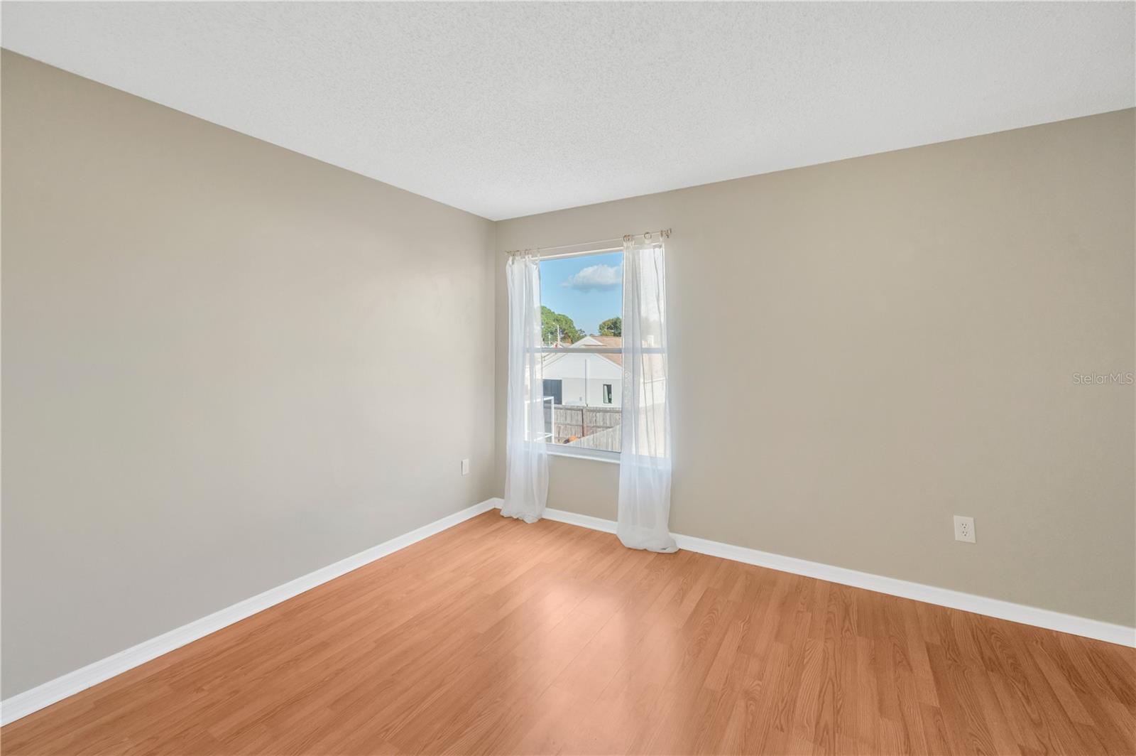 PROVIDENCE LAKES UNIT IV PH - Residential