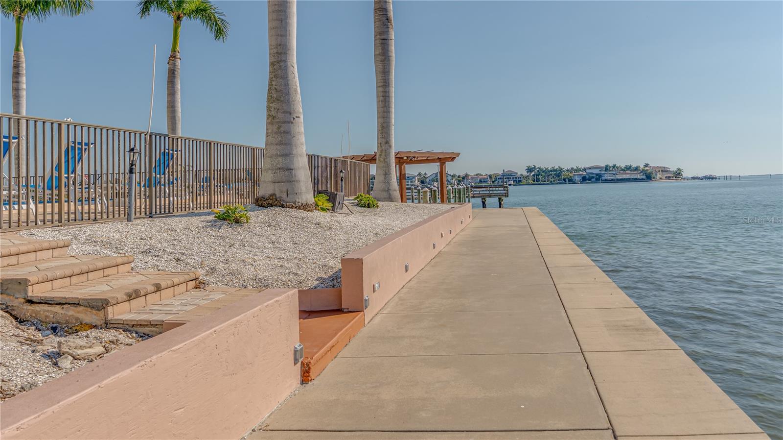 BAYWAY ISLES POINT BRITTANY FOUR - Residential