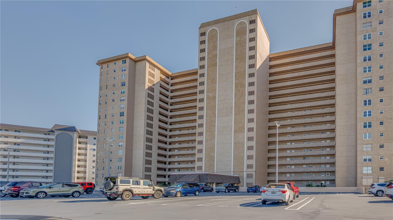 BAYWAY ISLES POINT BRITTANY FOUR - Residential