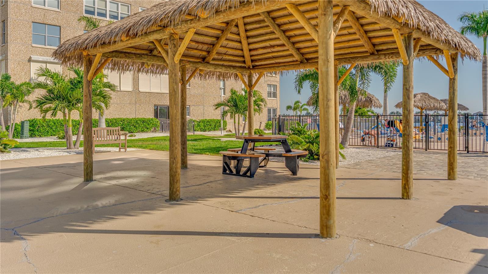 BAYWAY ISLES POINT BRITTANY FOUR - Residential