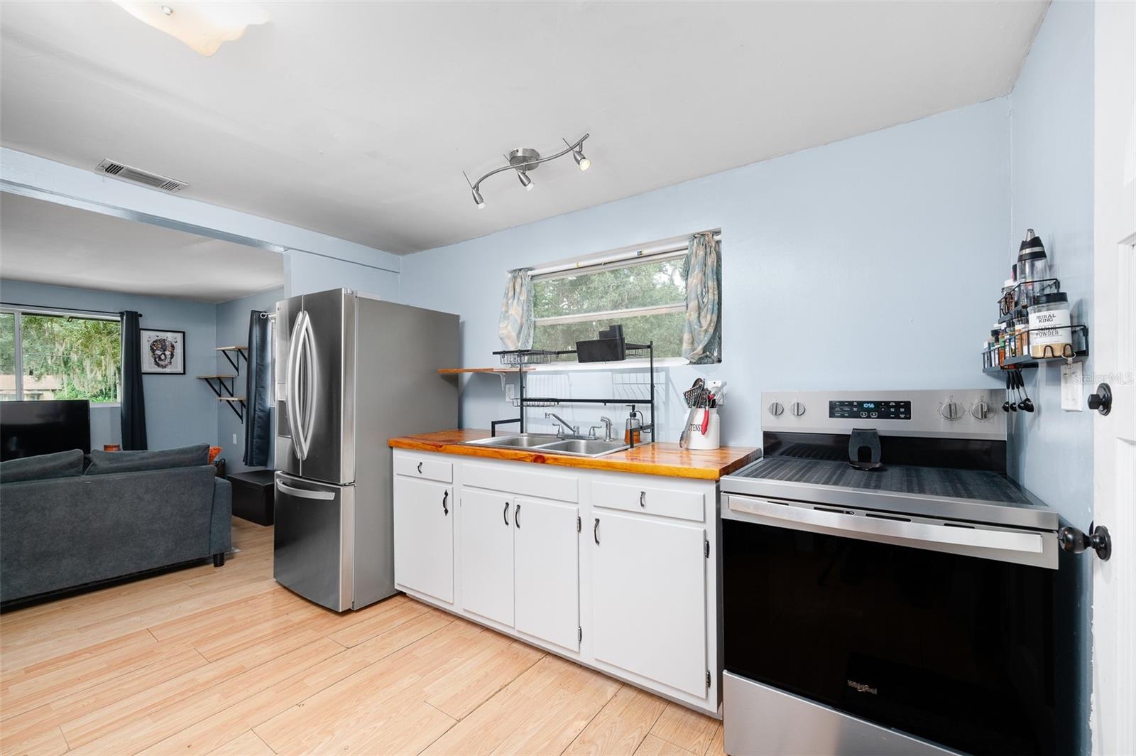 2211 SE 51ST STREET