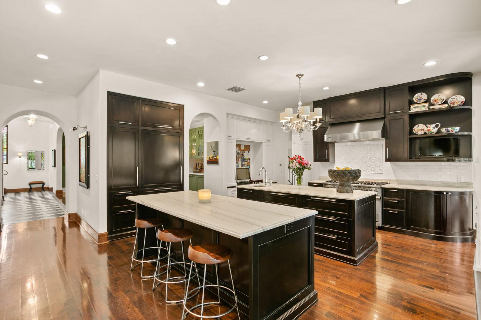 DAVIS ISLANDS PB10 PG52 TO 57 - Residential