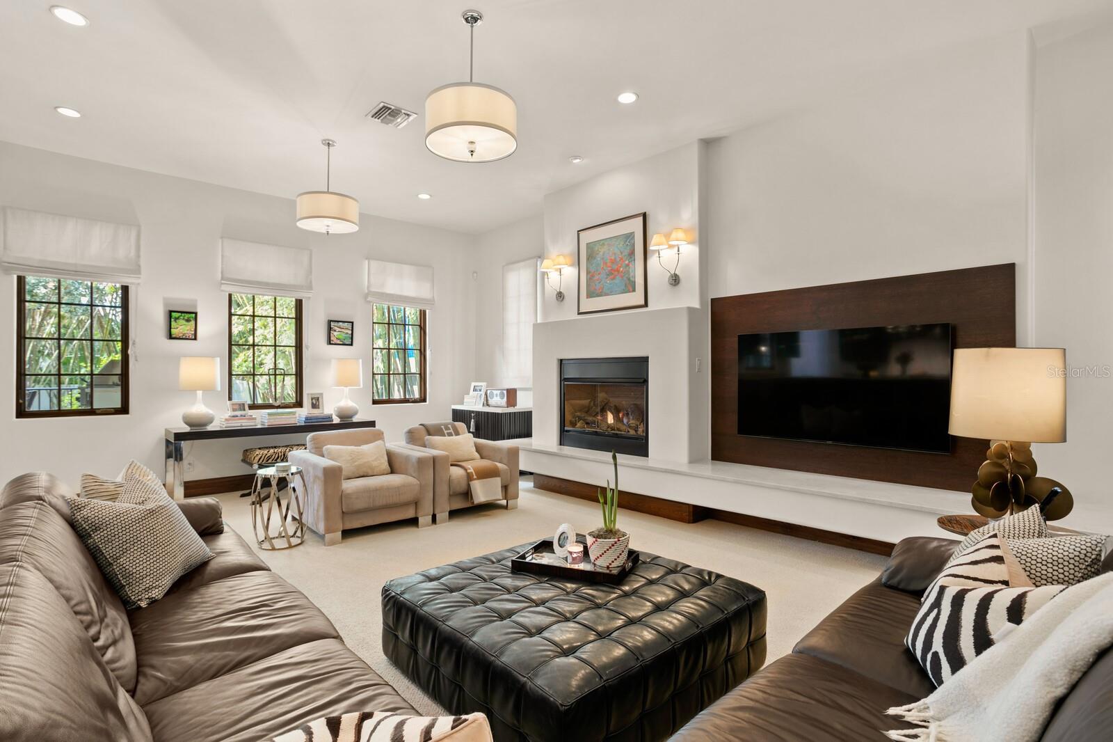 DAVIS ISLANDS PB10 PG52 TO 57 - Residential