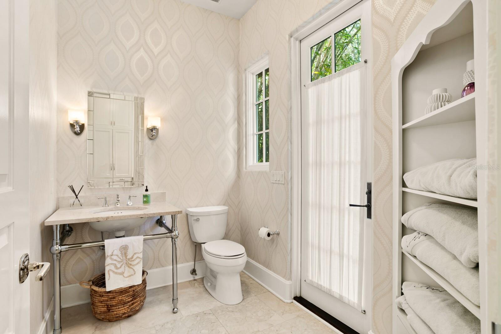 DAVIS ISLANDS PB10 PG52 TO 57 - Residential