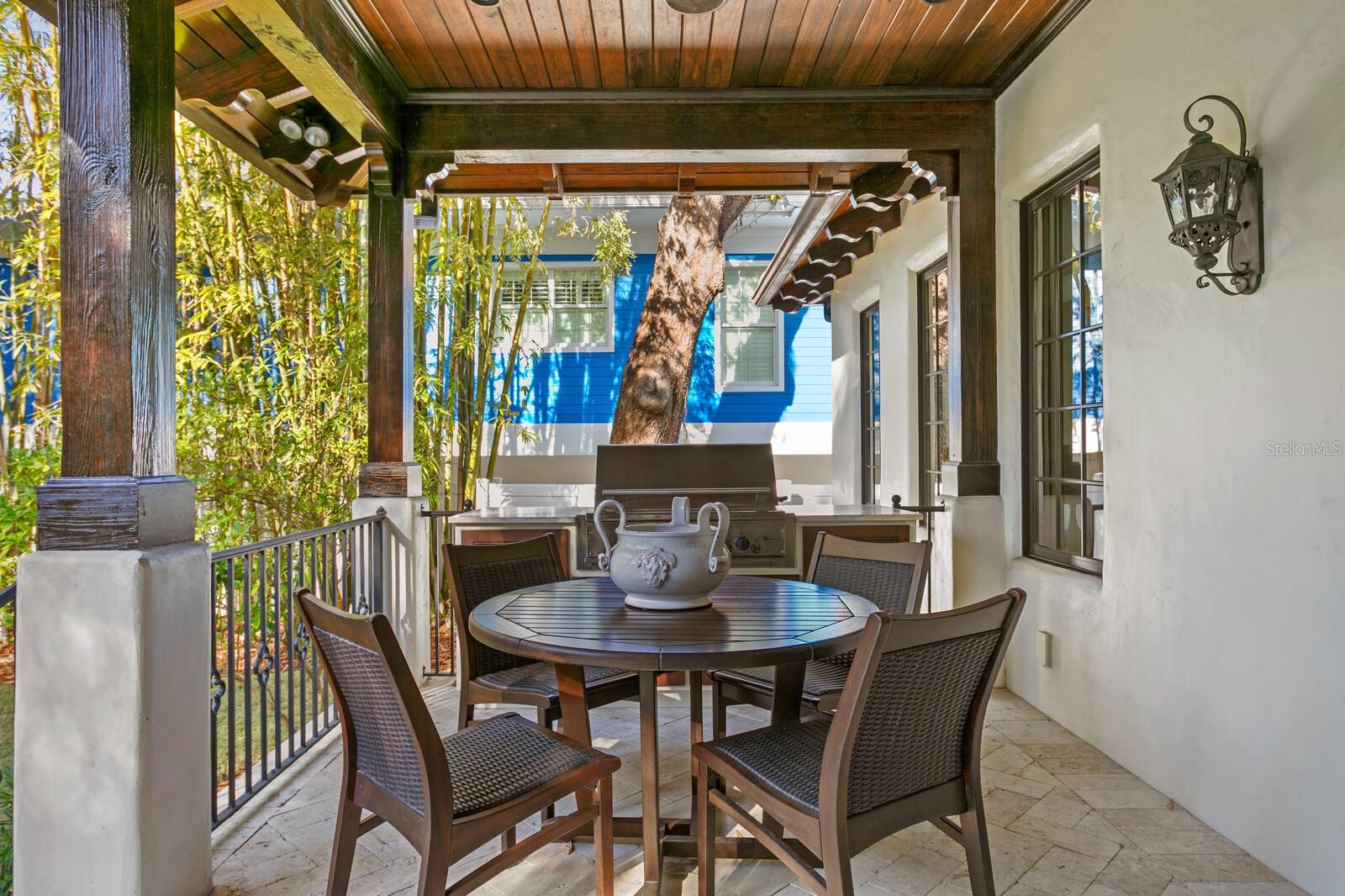 DAVIS ISLANDS PB10 PG52 TO 57 - Residential