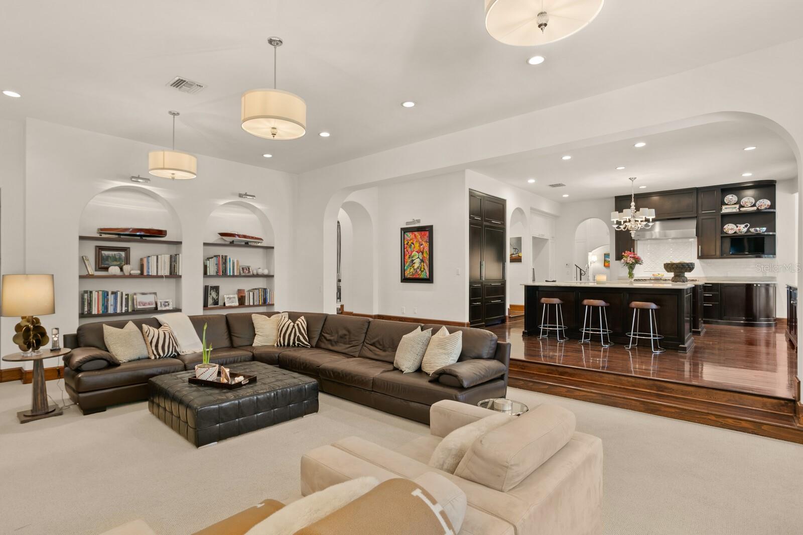 DAVIS ISLANDS PB10 PG52 TO 57 - Residential