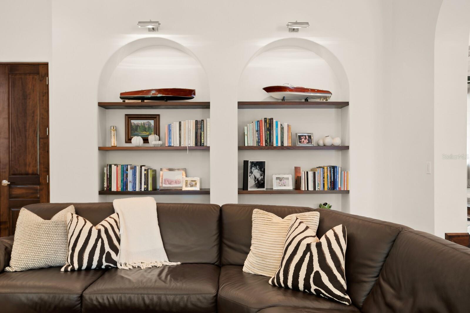 DAVIS ISLANDS PB10 PG52 TO 57 - Residential