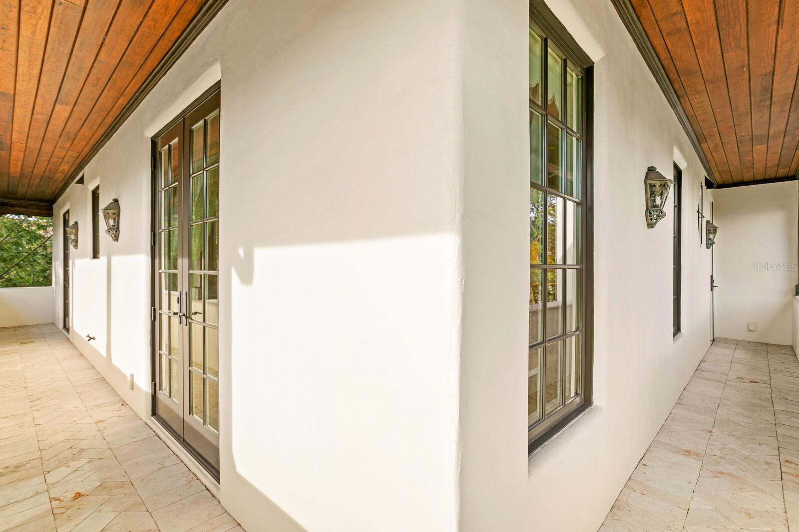 DAVIS ISLANDS PB10 PG52 TO 57 - Residential