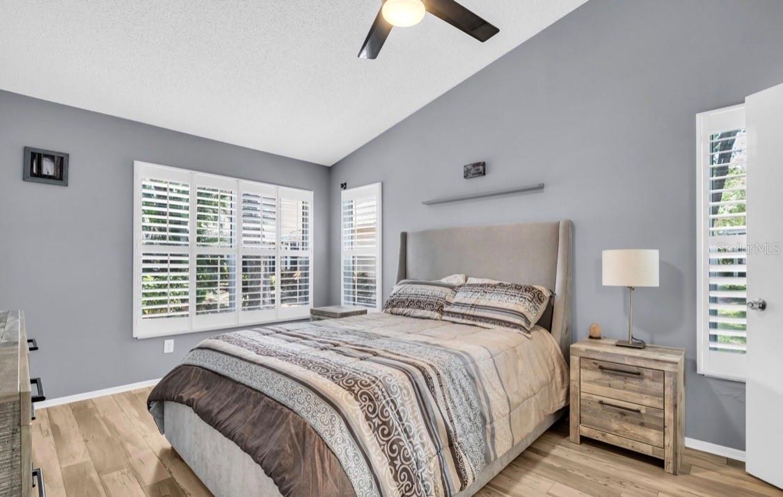 FOX LAKE TWNHMS - Residential