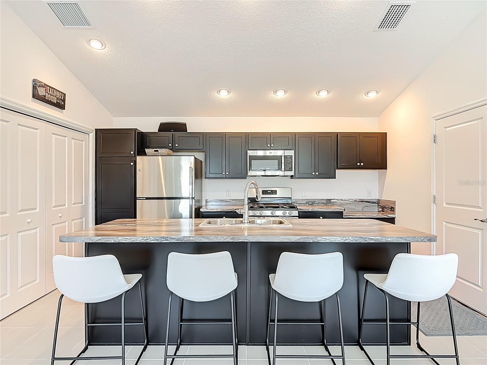 VILLAGES/FENNEY SWALLOWTALL VI - Residential