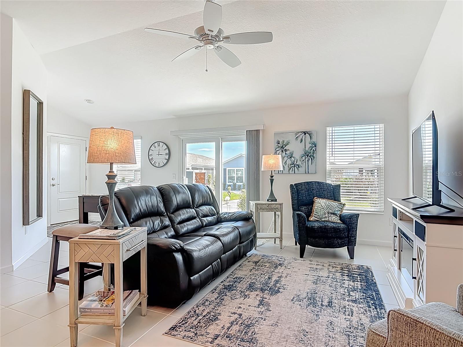 VILLAGES/FENNEY SWALLOWTALL VI - Residential