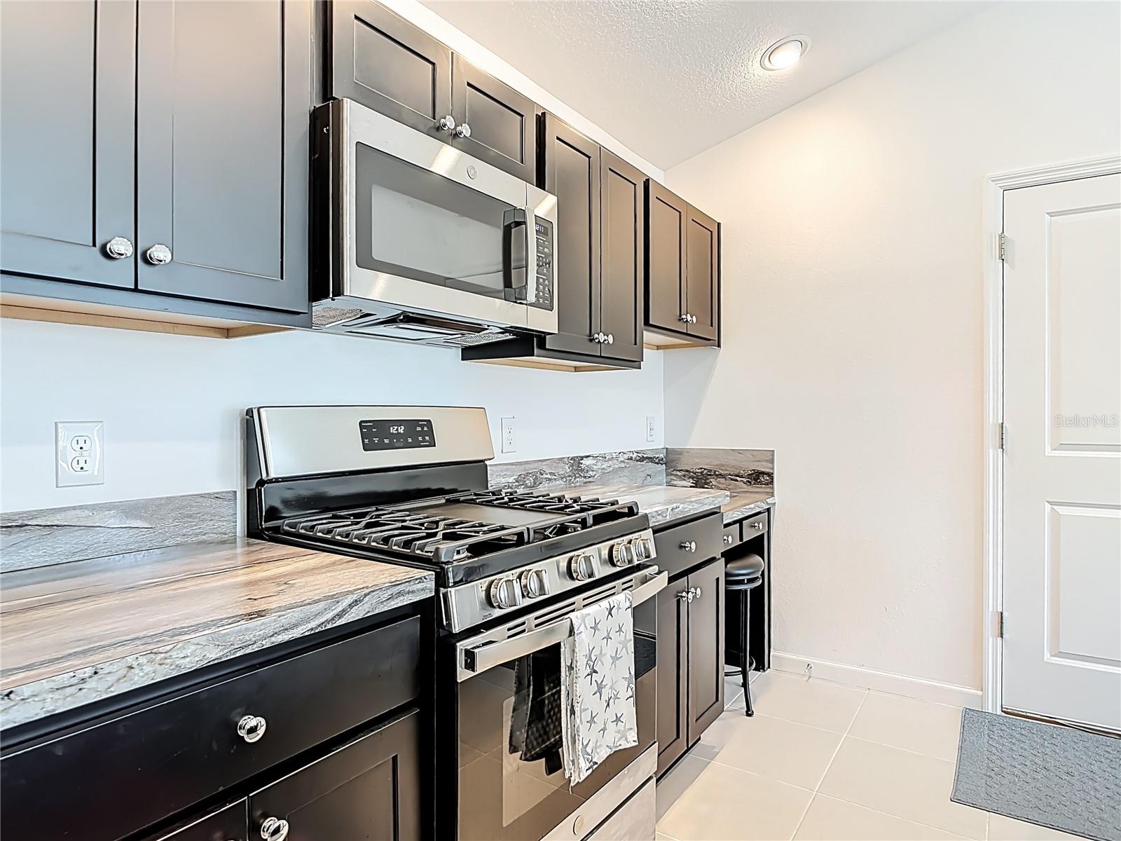 VILLAGES/FENNEY SWALLOWTALL VI - Residential