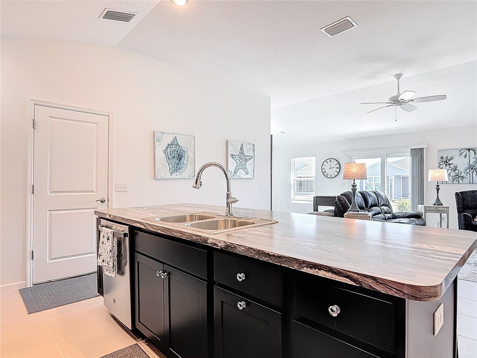 VILLAGES/FENNEY SWALLOWTALL VI - Residential