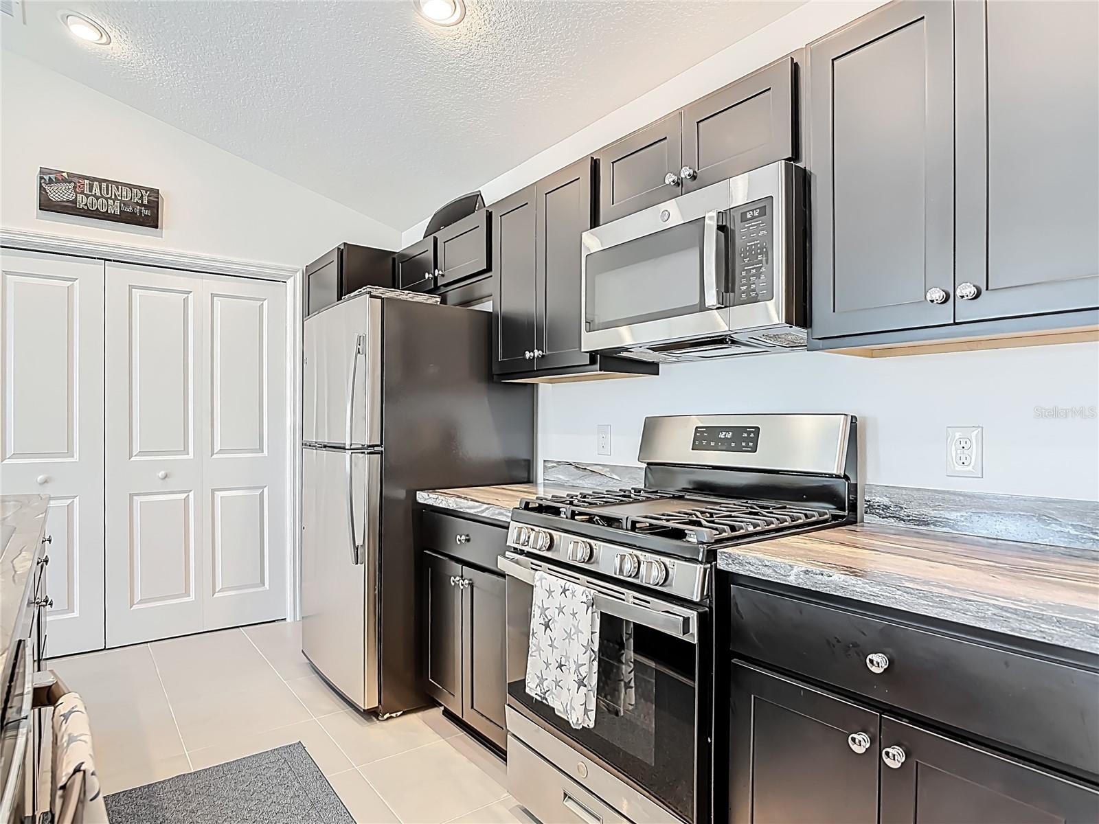 VILLAGES/FENNEY SWALLOWTALL VI - Residential