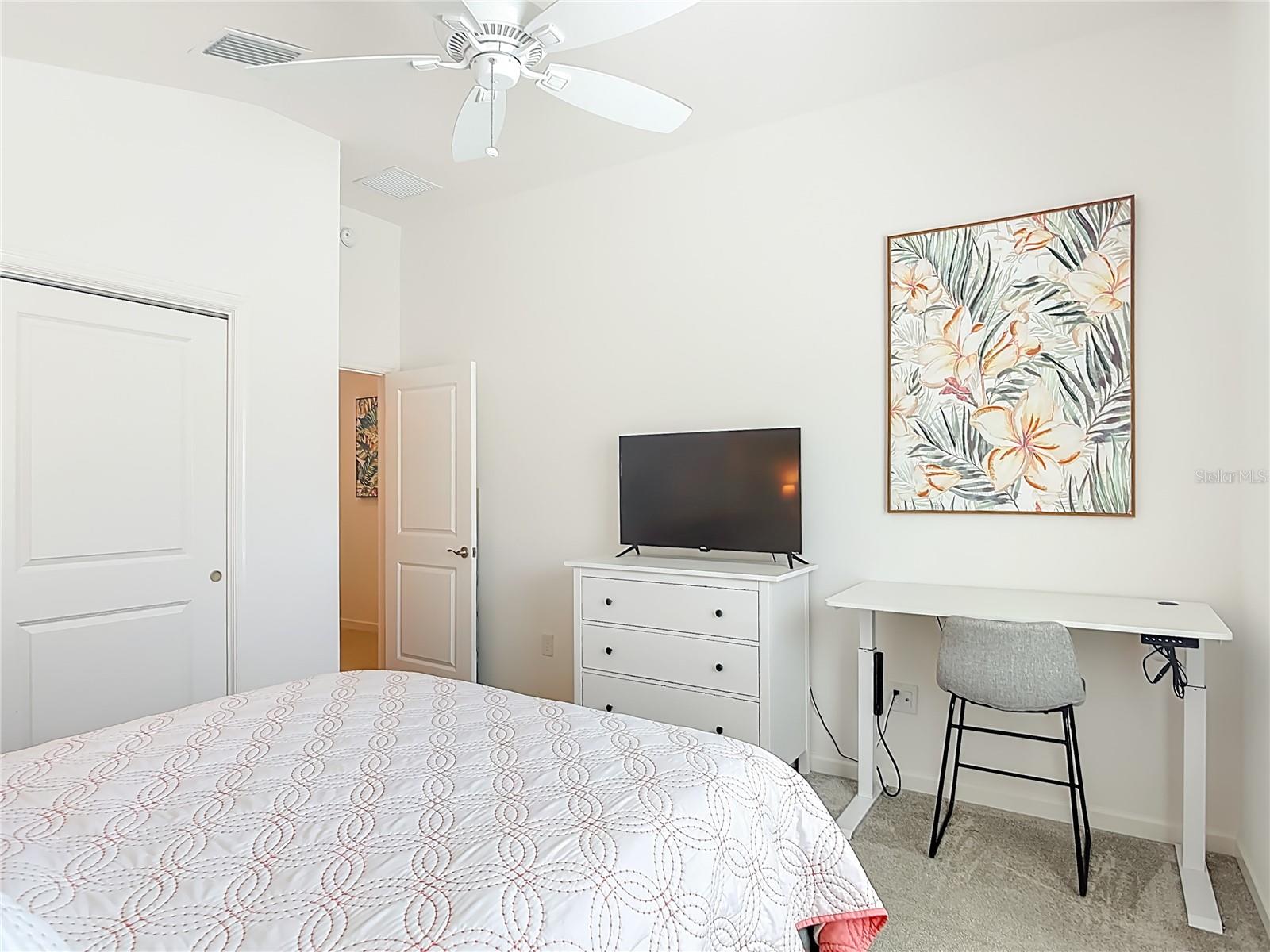 VILLAGES/FENNEY SWALLOWTALL VI - Residential