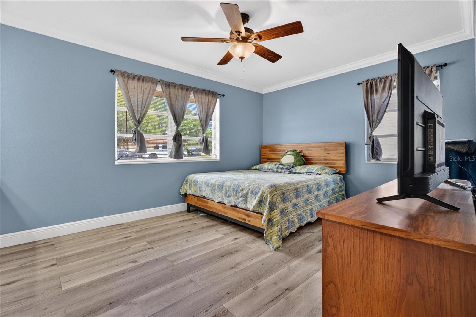 LEESBURG HILLSIDE MANOR - Residential