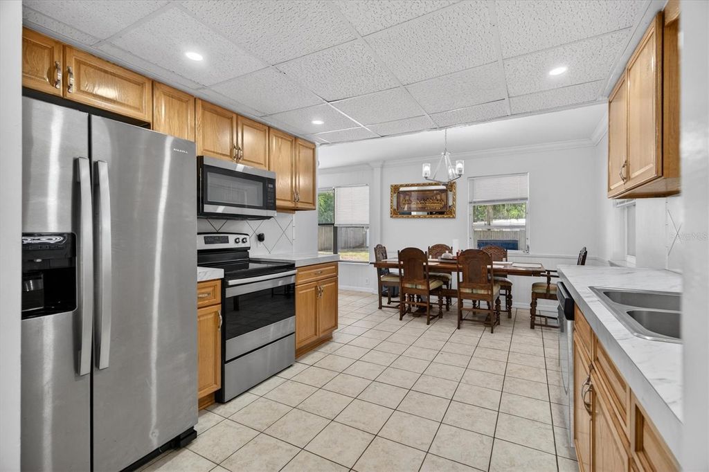 Photo of 2303 Mahoney Avenue, Leesburg, FL 34748 (MLS # O6401053)