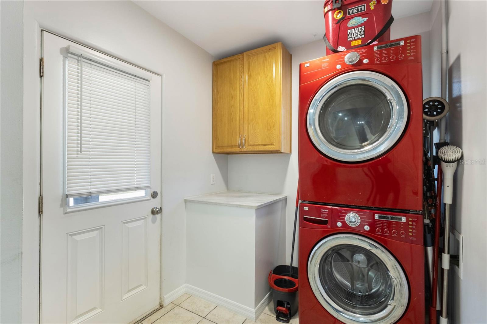 LEESBURG HILLSIDE MANOR - Residential