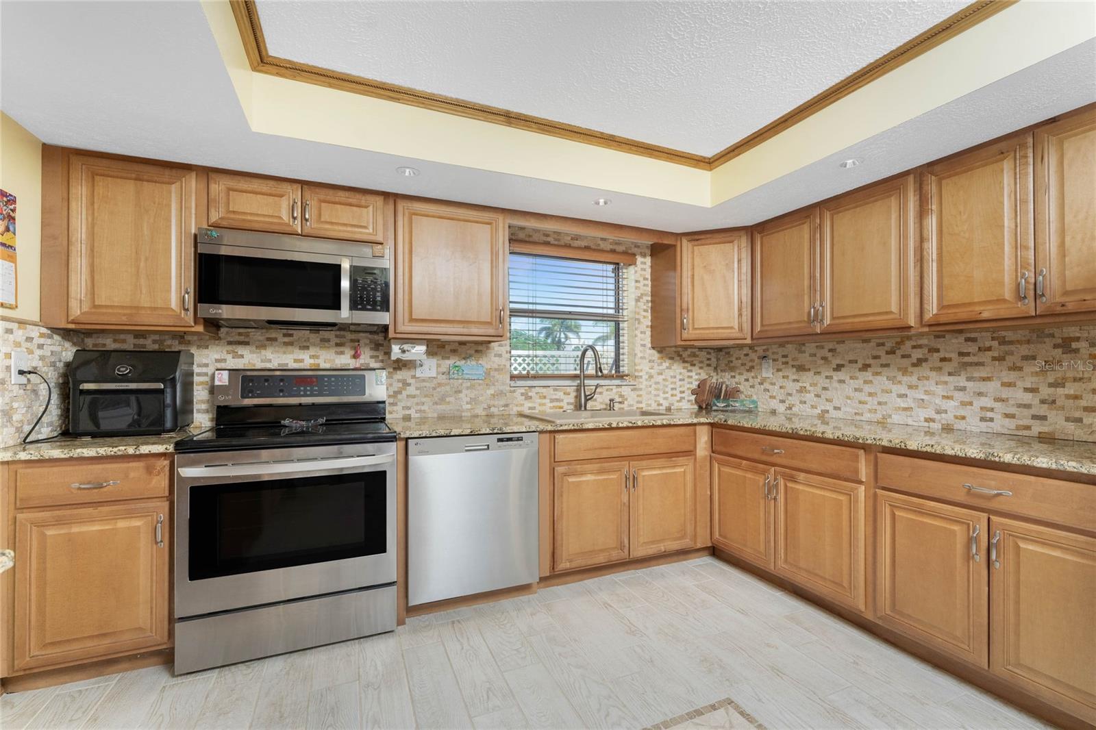 ROTONDA WEST OAKLAND HILLS - Residential