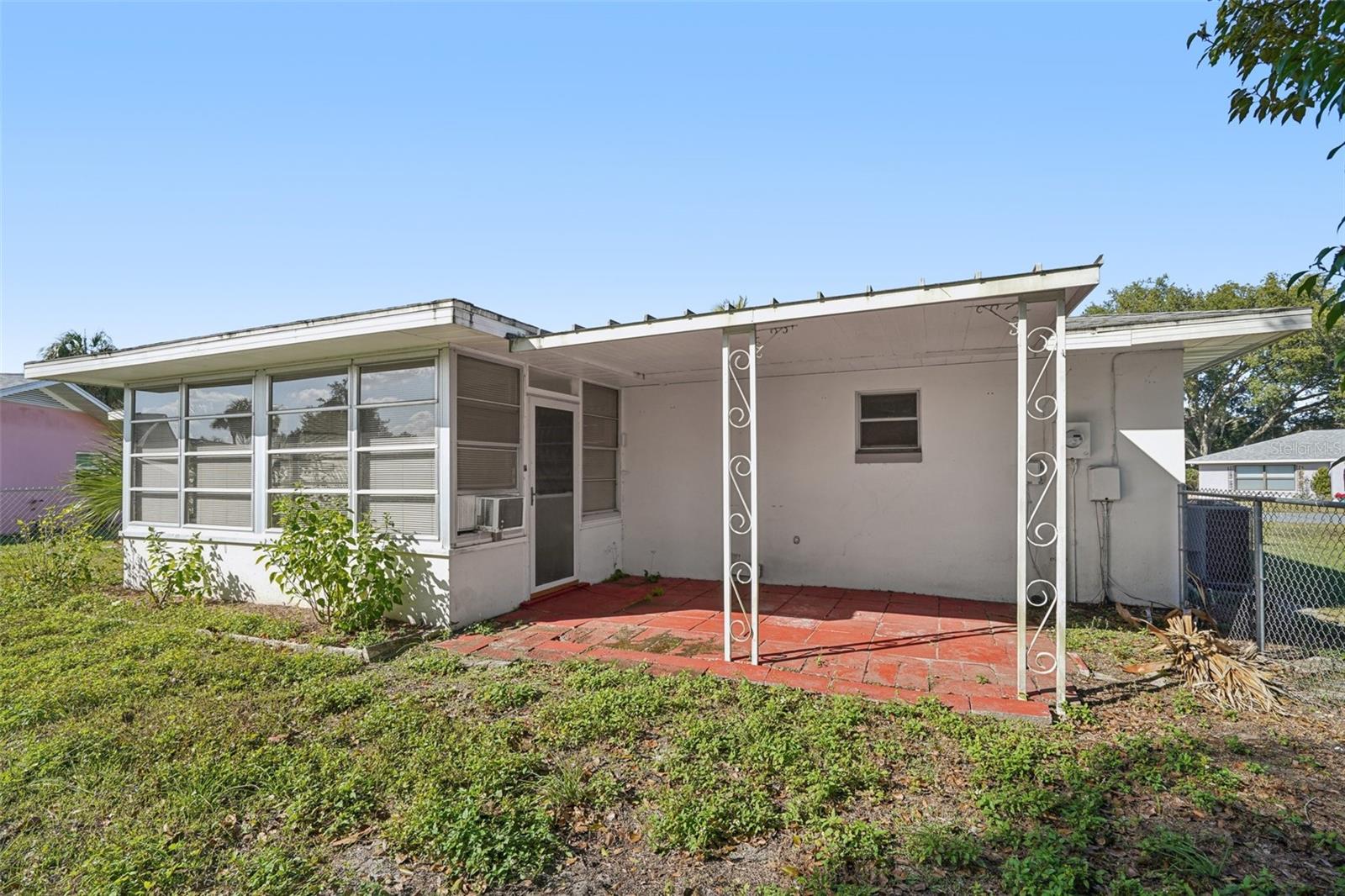 VILLAGE GREEN UNIT 01 - Residential