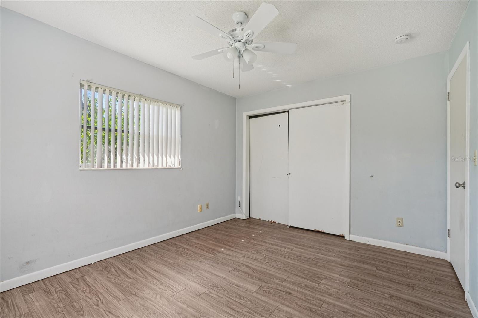 VILLAGE GREEN UNIT 01 - Residential