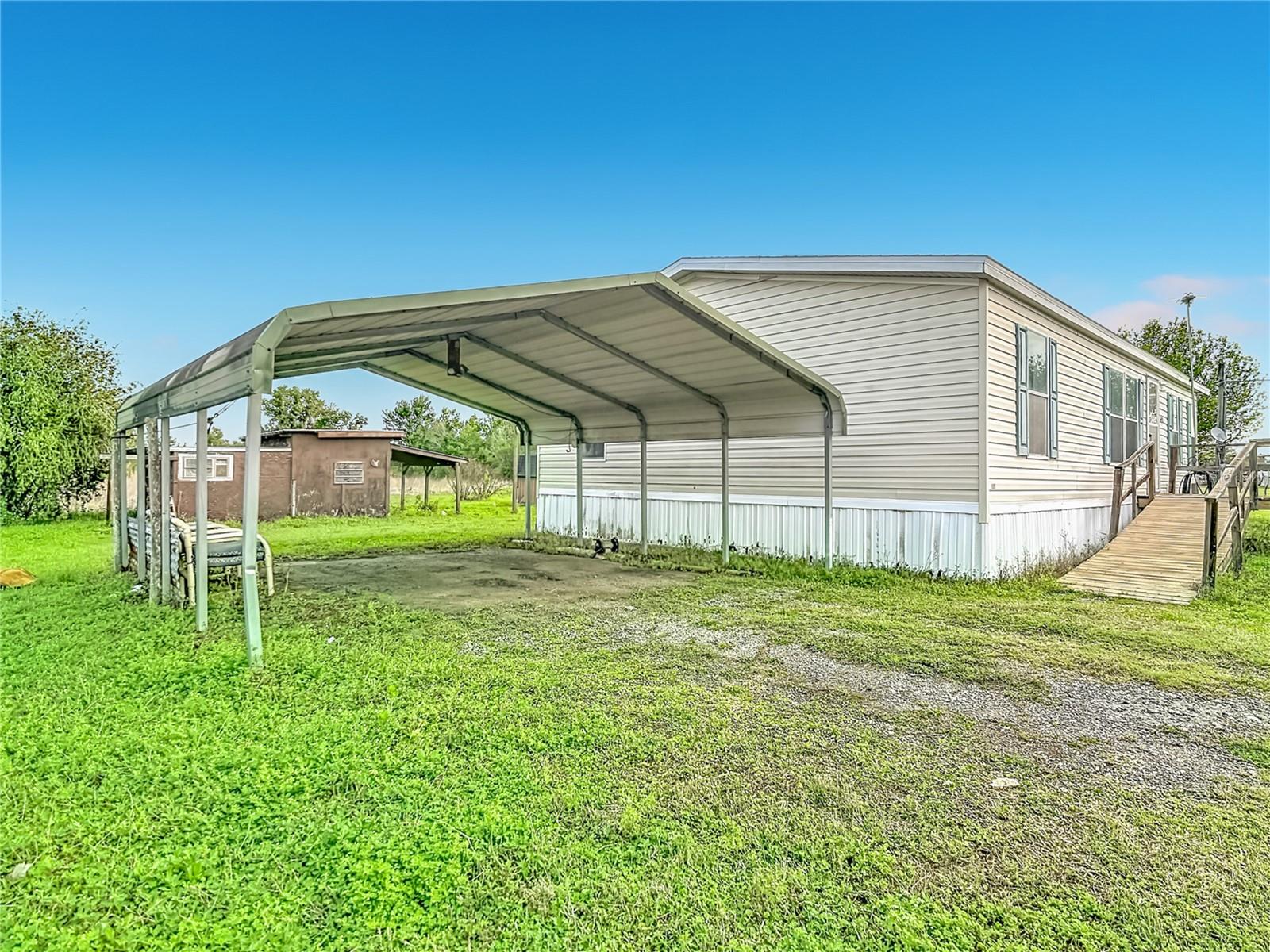 PARADISE COUNTRY ESTATES - Residential