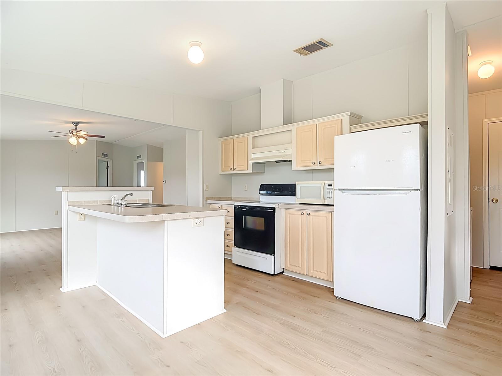 PARADISE COUNTRY ESTATES - Residential